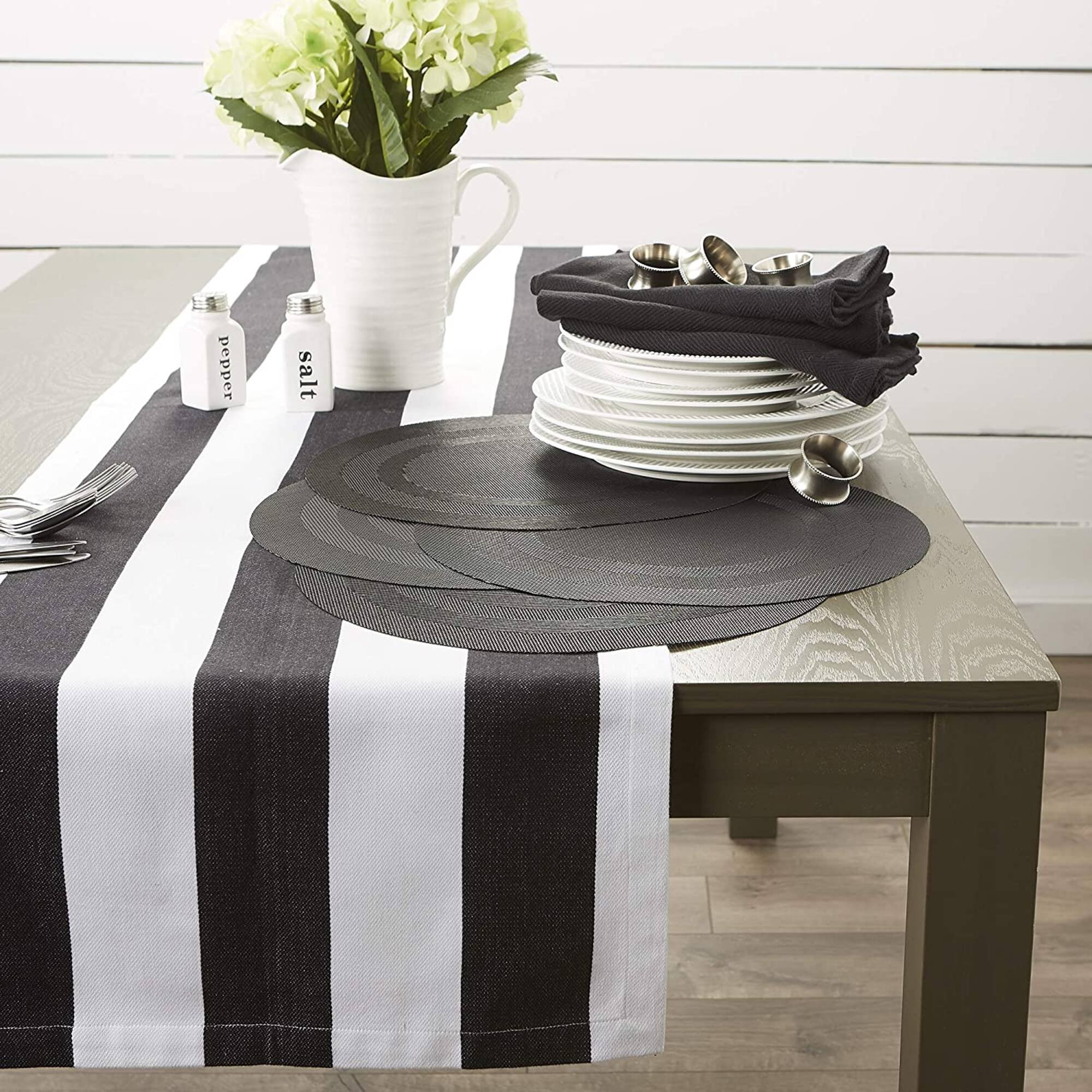 DII® Round Double Frame Placemats